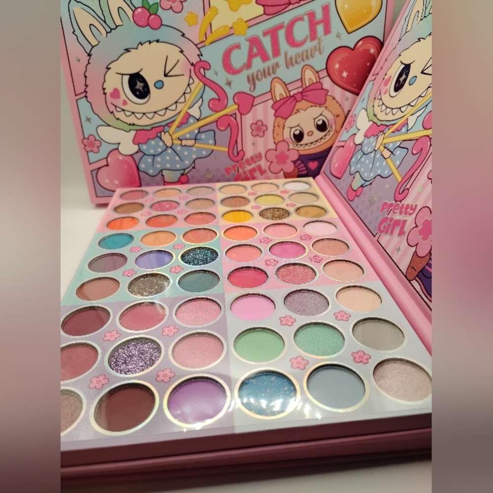 🆕Labubu Beautiful 54 Color Eyeshadow Palette